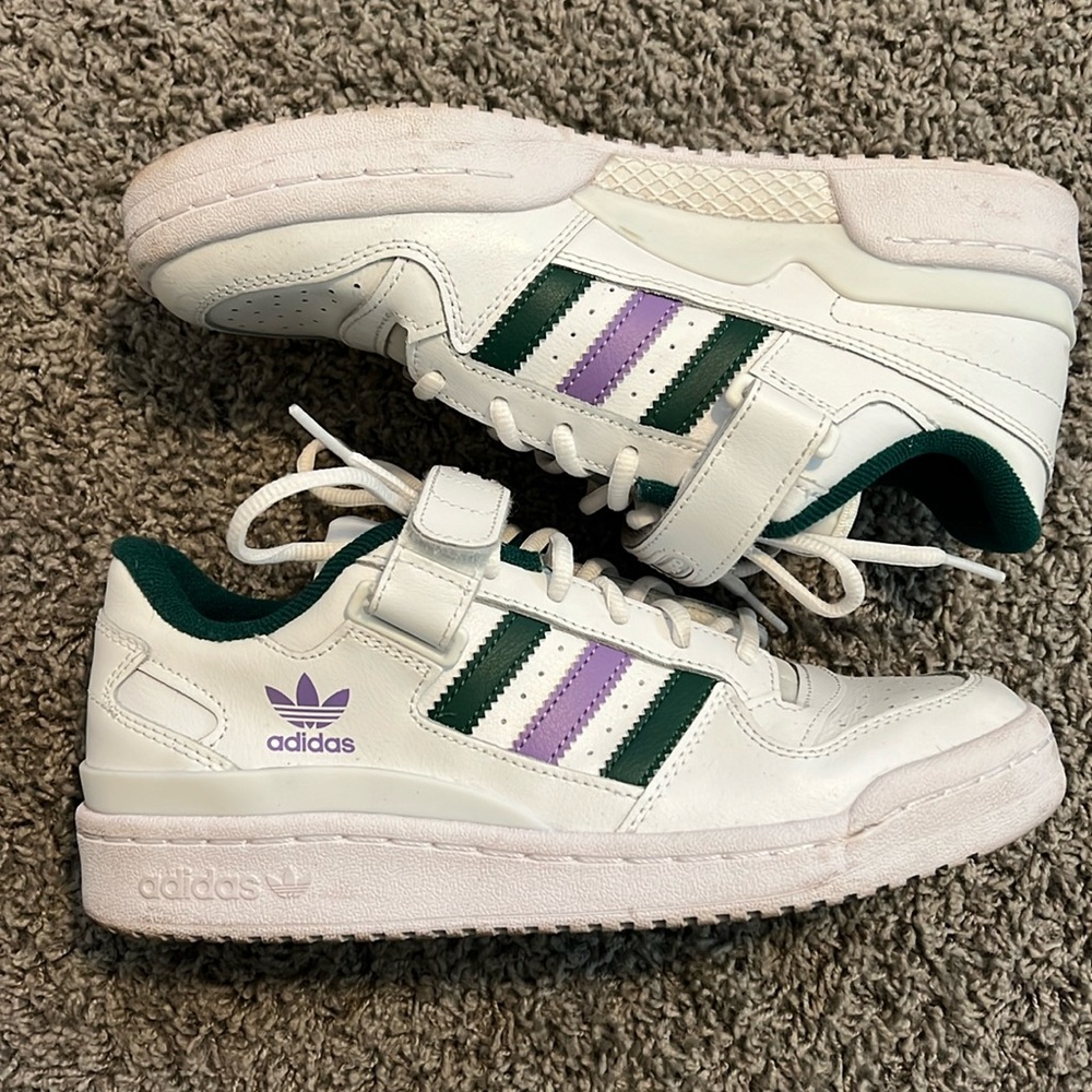 Adidas Forum low shoes size 7
